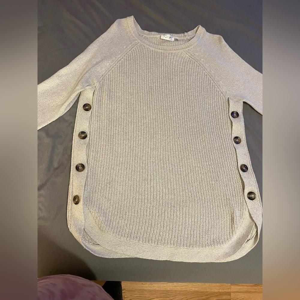Side Button
Sweater